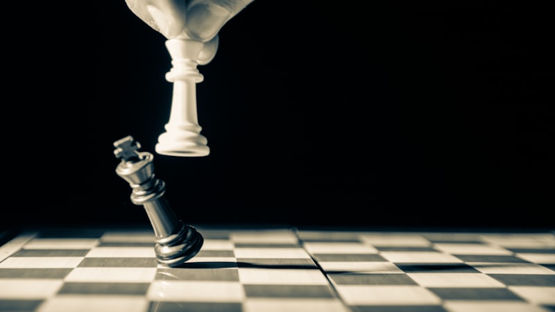 Play Like Hans Niemann: AI Analysis of His Playing Style